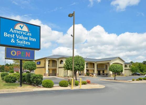 Americas Best Value Inn & Suites University Ave 1