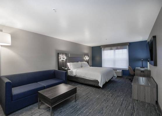 Holiday Inn Express & Suites ZION by IHG 1