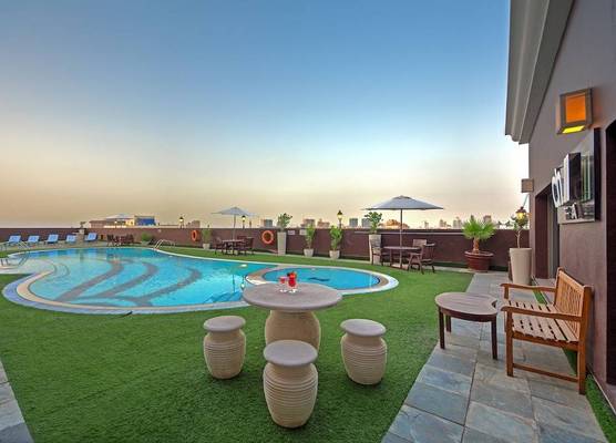 Ascot Hotel 1