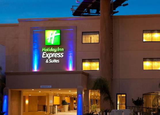 Holiday Inn Express & Suites WOODLAND HILLS by IHG 1