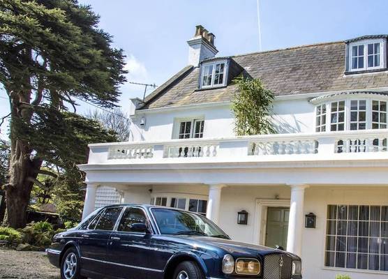 Cedar House Boutique B&B 1