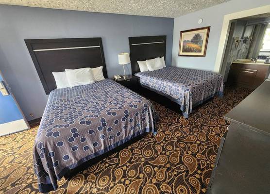 Rodeway Inn 1