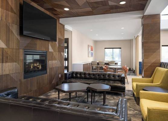 Holiday Inn Express & Suites BELGRADE by IHG 1