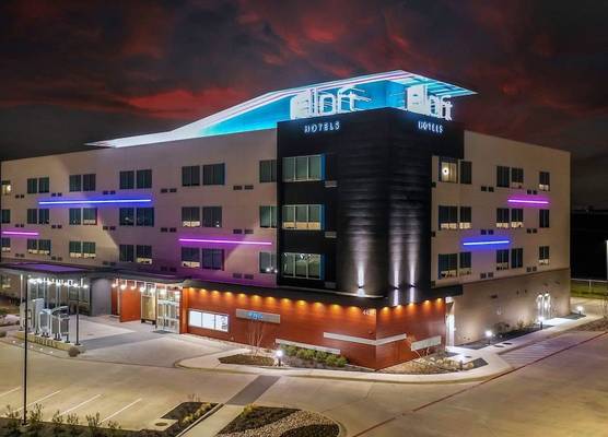 Aloft by Marriott Dallas Arlington South 1