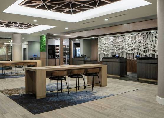 Courtyard by Marriott Chicago Downtown/River North 1