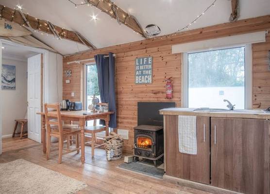The Lodge - 1 Bedroom - Freshwest Beach Retreat 1