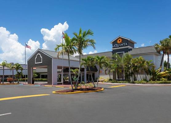 La Quinta Inn by Wyndham Cocoa Beach-Port Canaveral 1