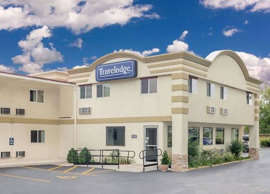 Travelodge by Wyndham Lima OH 1