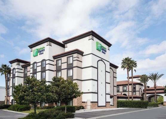 Holiday Inn Express & Suites ONTARIO AIRPORT by IHG 1