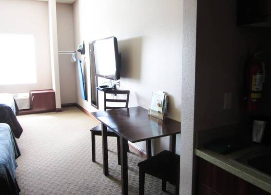 Bell's Extended Stay and Suites 1