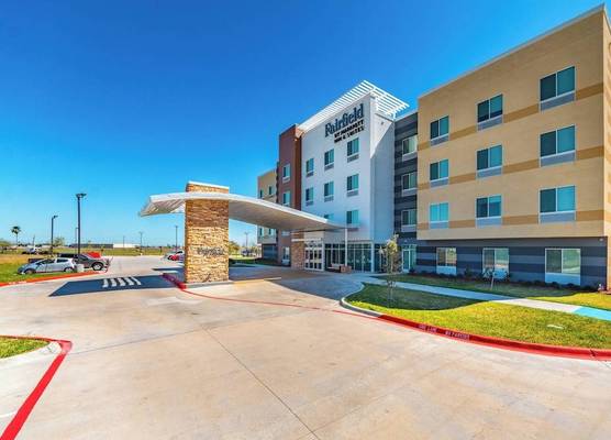 Fairfield Inn & Suites by Marriott Corpus Christi Central 1