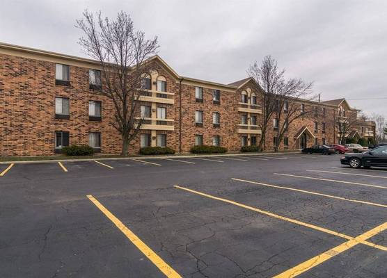 Motel 6 Libertyville, IL 1