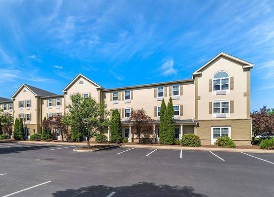Comfort Inn & Suites Hadley - Amherst 1