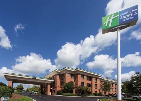 Holiday Inn Express & Suites COLUMBIA-I-20 @ CLEMSON RD by IHG 1