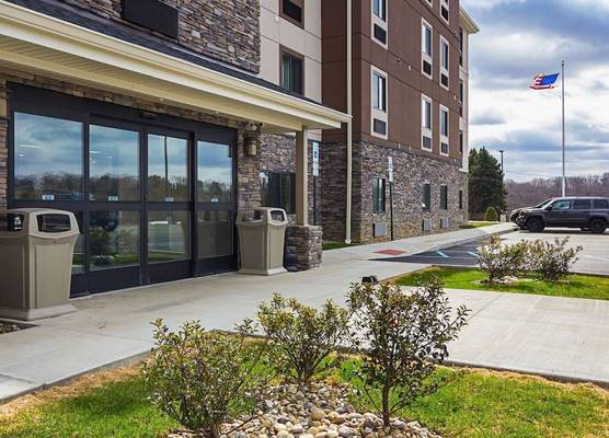 Suburban Studios Monaca - Pittsburgh 1