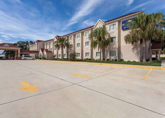 Microtel Inn and Suites by Wyndham - Lady Lake/ The Villages 1