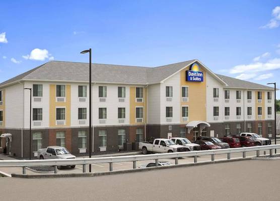 Days Inn & Suites by Wyndham Belmont 1
