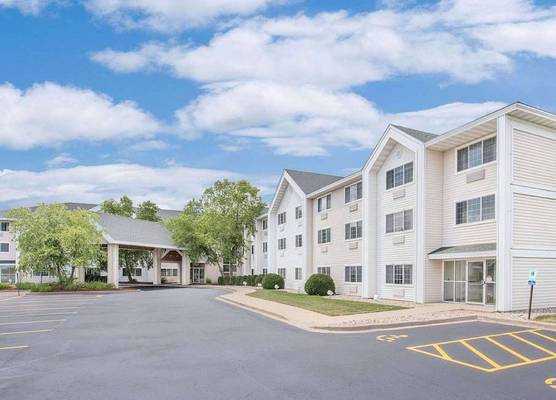 Cobblestone Suites - Oshkosh 1