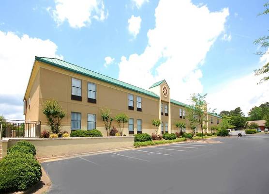 Best Western Plus Edison Inn 1