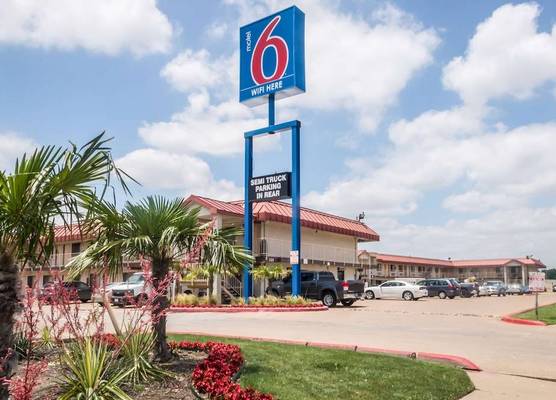 Motel 6-Mesquite, TX - Rodeo - Convention Ctr 1