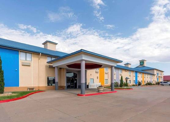 Quality Inn & Suites Wichita Falls I-44 1