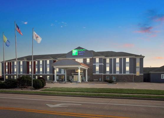 Holiday Inn Express & Suites BLOOMINGTON - NORMAL by IHG 1