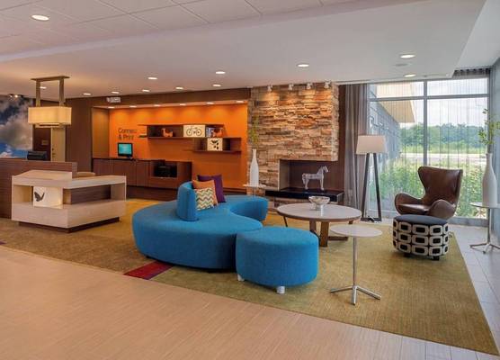 Fairfield Inn & Suites by Marriott Huntington 1