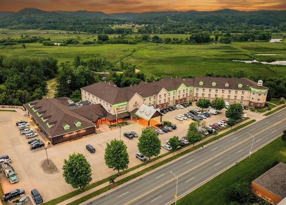 Stoney Creek Hotel La Crosse - Onalaska 1