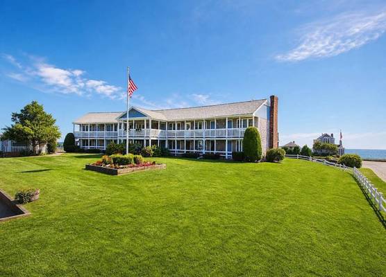 Colonial Acres Resort 1