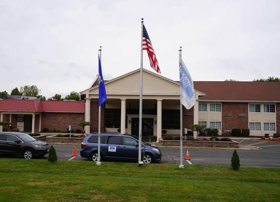 Rodeway Inn & Suites East Windsor 1