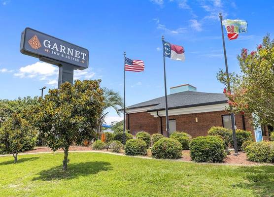 Garnet Inn & Suites, Morehead City near Atlantic Beach 1