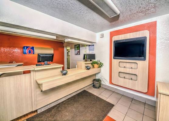 Motel 6 Colorado Springs, CO – South/Metro Area 1