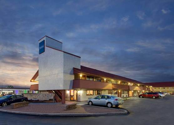 Travelodge by Wyndham Chicago - South Holland 1