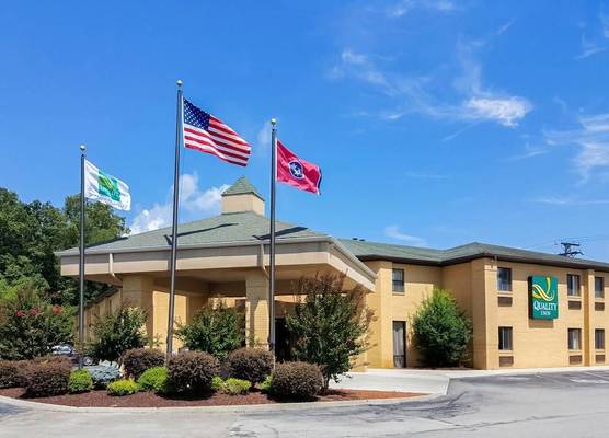 Quality Inn Clinton-Knoxville North 1