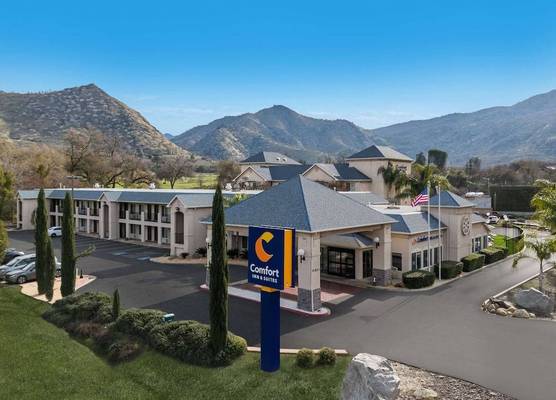 Comfort Inn & Suites Sequoia Kings Canyon 1