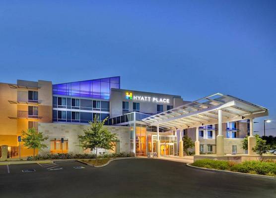 Hyatt Place UC Davis 1