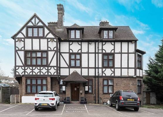 Barrington Lodge 1