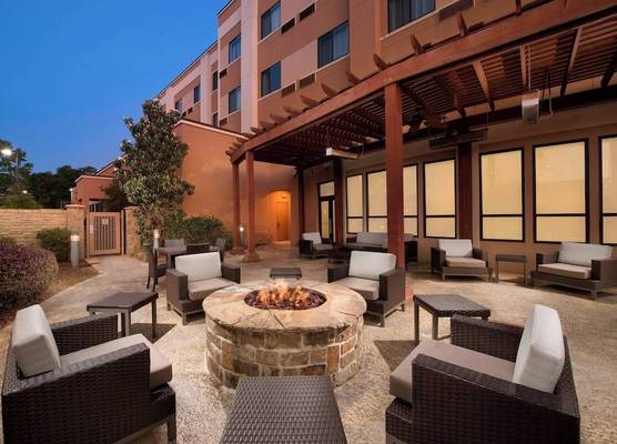 Courtyard by Marriott Tyler 1