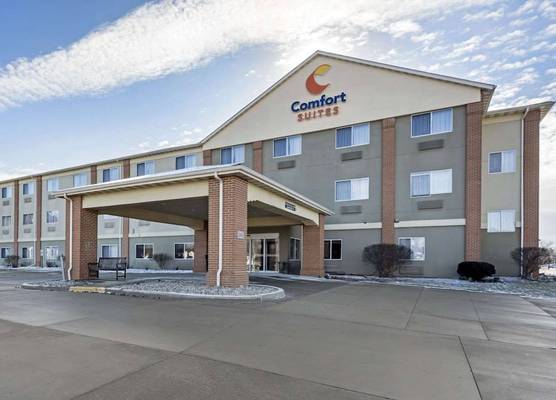 Comfort Suites Normal University area 1