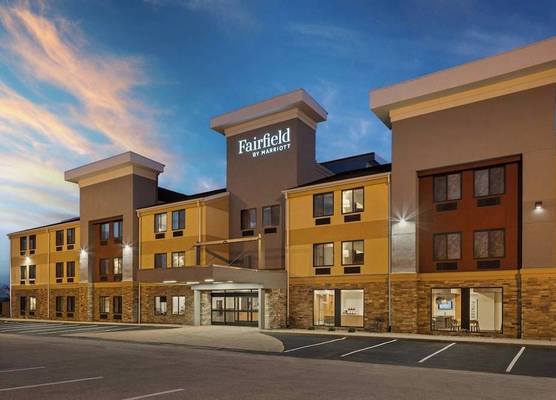 Fairfield by Marriott Inn & Suites Cedar Rapids North 1
