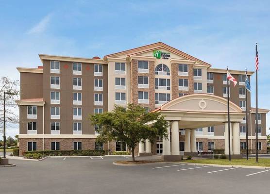 Holiday Inn Express & Suites FT MYERS EAST- THE FORUM by IHG 1