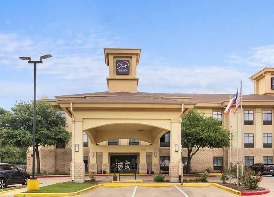 Sleep Inn & Suites Bush Intercontinental - IAH East 1