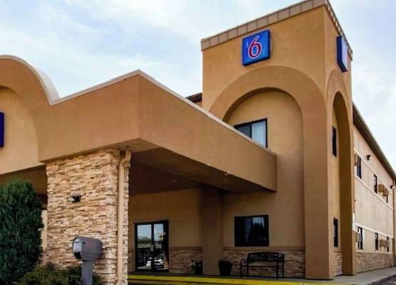 Motel 6 Minot, ND 1