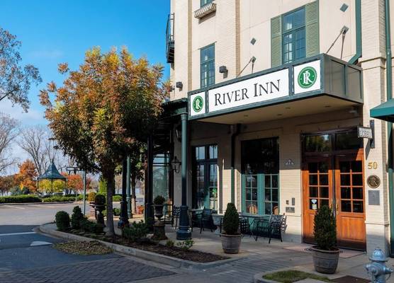 River Inn of Harbor Town 1