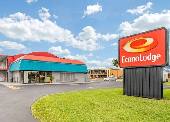 Econo Lodge Fort Myers Cape Coral 1