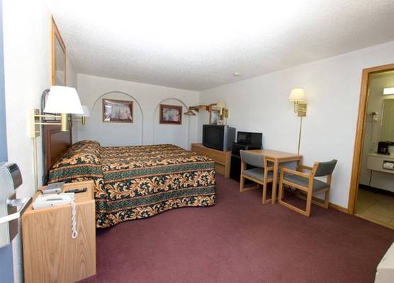North Country Inn & Suites 1