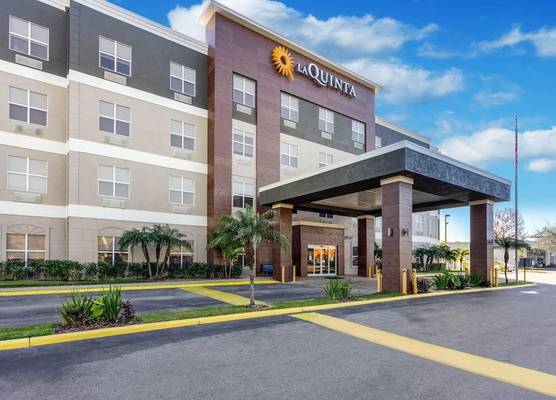 La Quinta by Wyndham Tampa Central 1