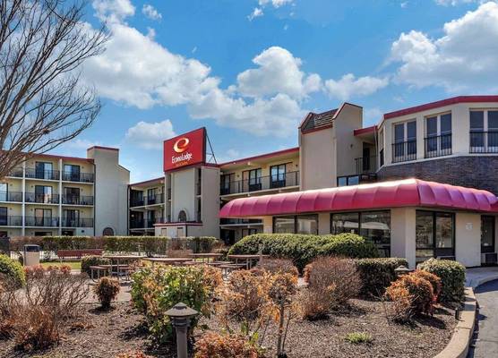 Econo Lodge Inn & Suites Rehoboth Beach 1