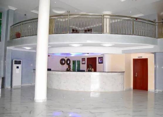Gold Crown Hotel 1