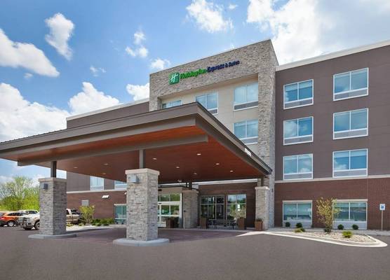 Holiday Inn Express & Suites GRAND RAPIDS AIRPORT - SOUTH by IHG 1